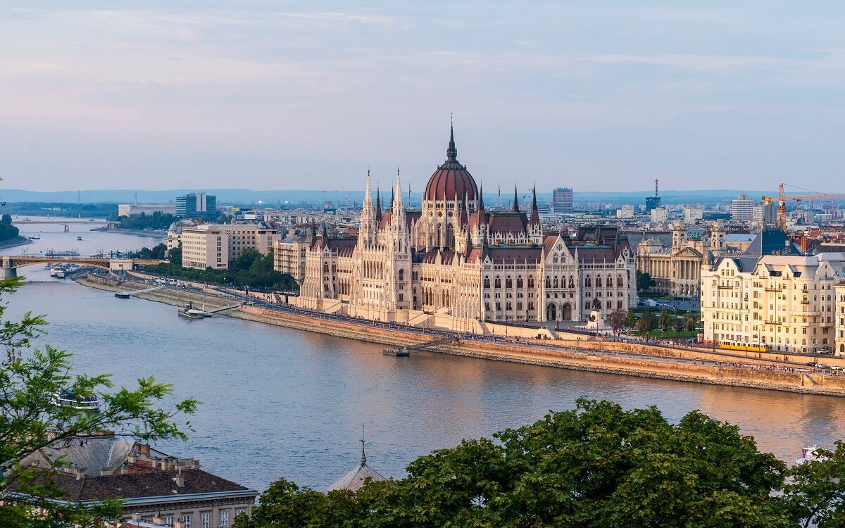 Best ways to send money to Hungary