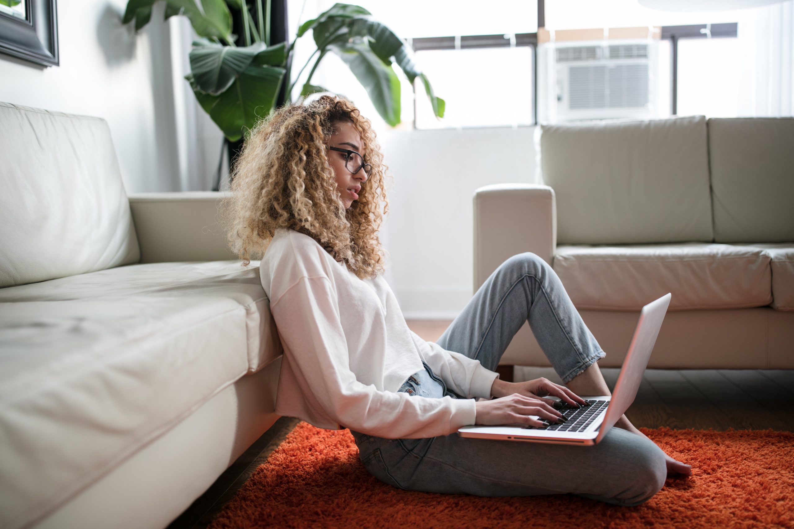 thought-catalog-Nv-vx3kUR2A-unsplash Can I Open an New Zealand bank account online from the UK